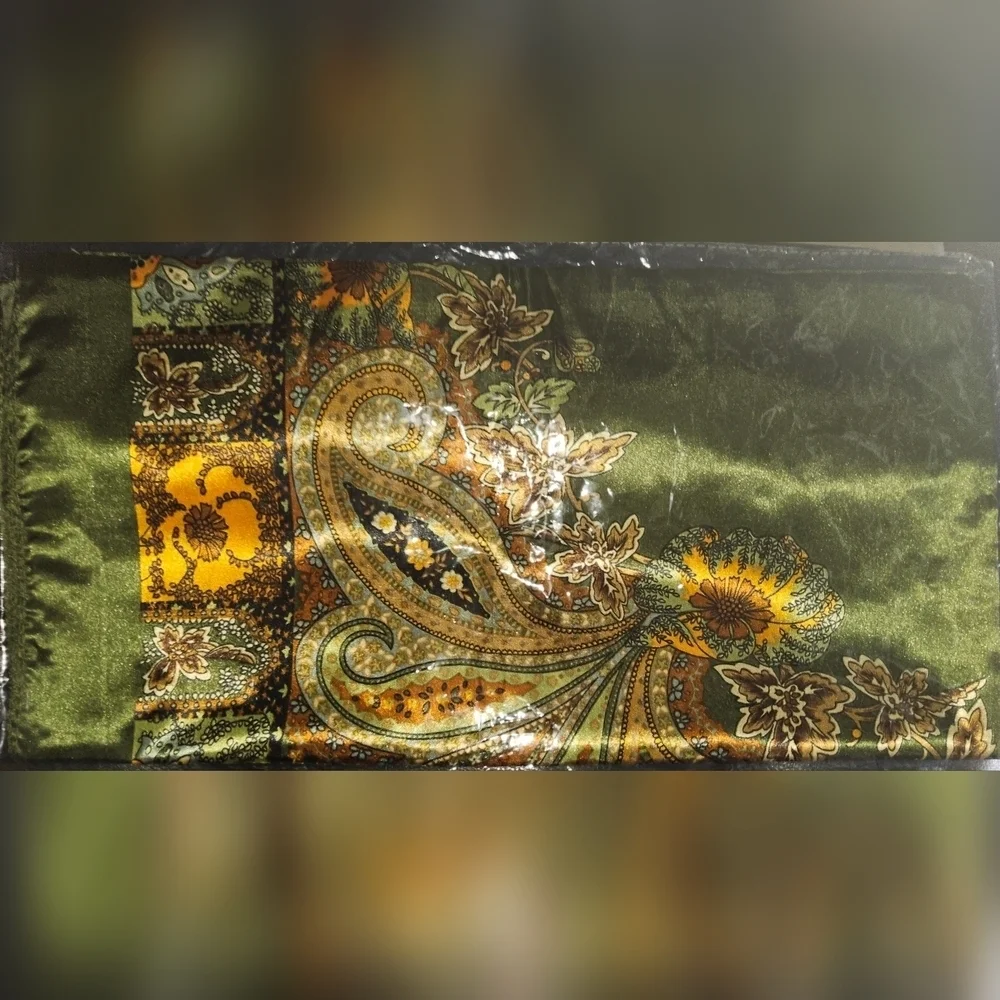 Paisley Floral Scarf in Green and Gold